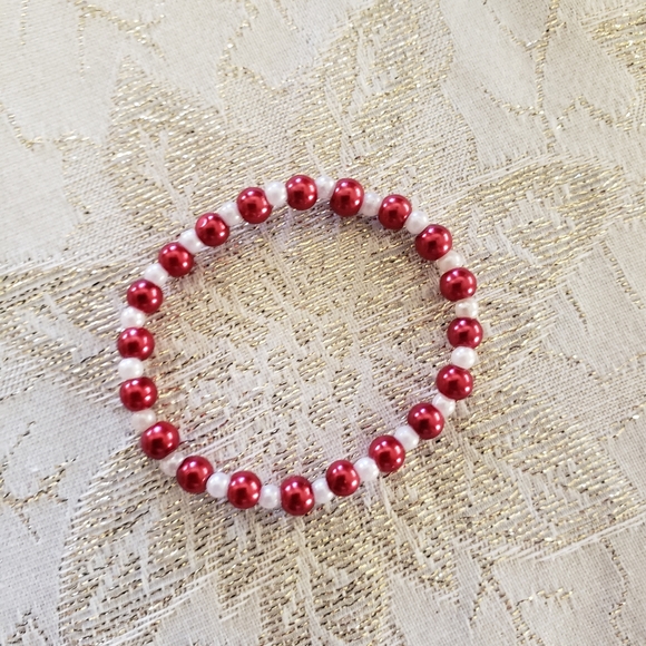 Bracelets - Picture 5 of 7